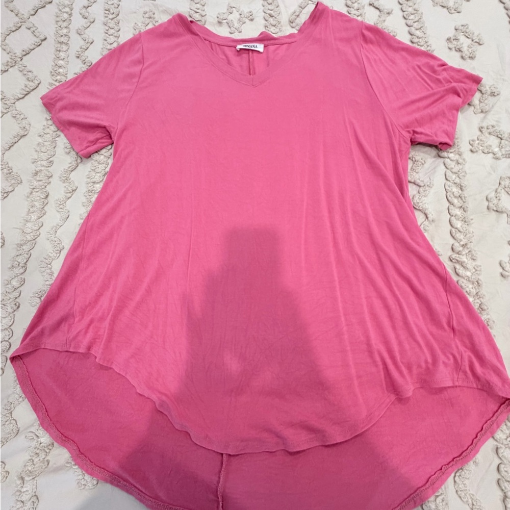Zenana Outfitters Bubblegum Pink V-Neck Short Sleeve Tee